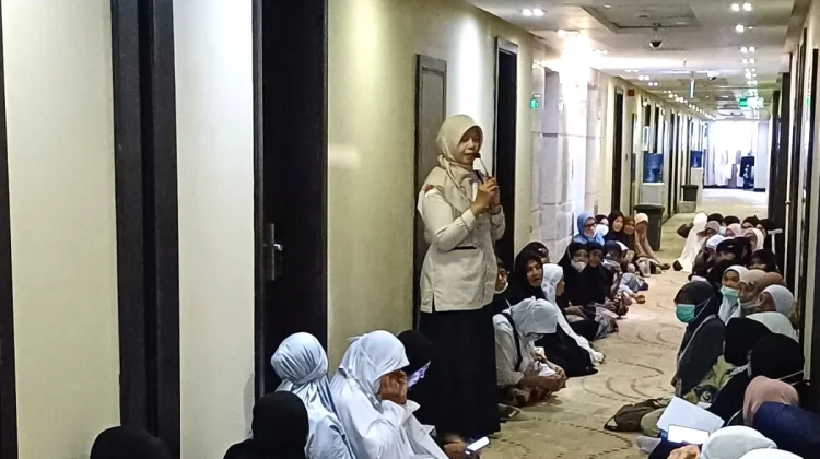 Kloter 14 Padang Gelar Manasik Khusus Jemaah Wanita di Makkah