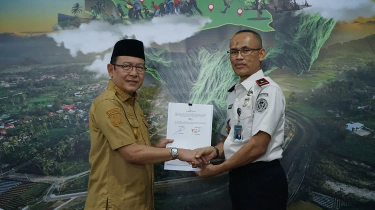 Wako Payakumbuh Teken MoU Layanan Imigrasi di MPP guna Permudah Warga