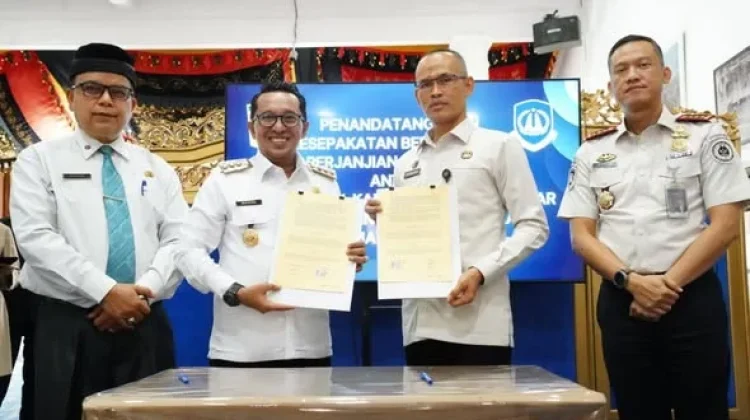 Pemkab Tanah Datar Bersama Ditjen Imigrasi Tandatangani Kesepakatan Bersama