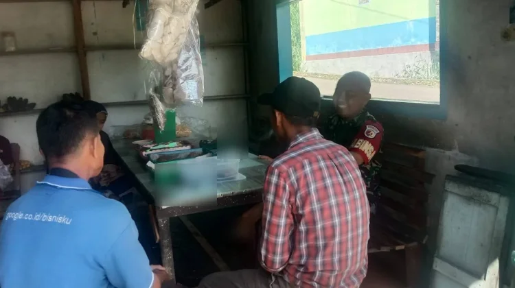 Babinsa Luhak Imbau Warga Waspada Cuaca Keamanan