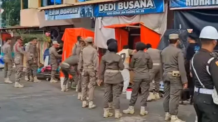 LBH Bukittinggi Soroti Keadilan Nasib Pedagang Pasa Ateh