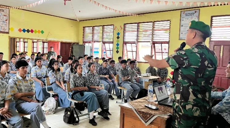 TNI Gelar Penyuluhan Bela Negara dan Rekrutmen di Dua SMA Mentawai
