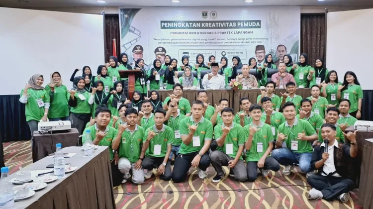 Kegalauan Daswippetra, Dispora Sumbar Soroti Generasi Gen-Z Sibuk Scrolling