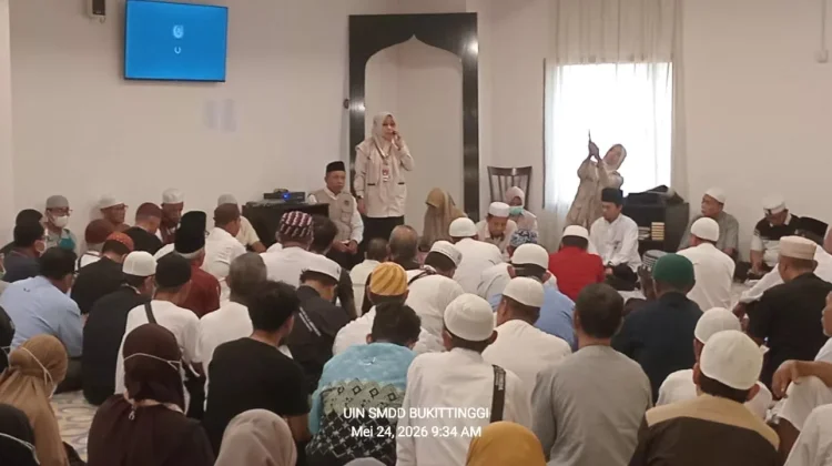 Petugas Kloter VII Embarkasi Padang Bahas Teknis Armuzna Bersama Karom dan Karu