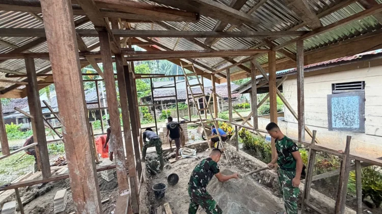 Satgas Karya Bakti TNI Pacu Dua Unit Rumah Masuk Tahap Plaster & Pemasangan Lobrik