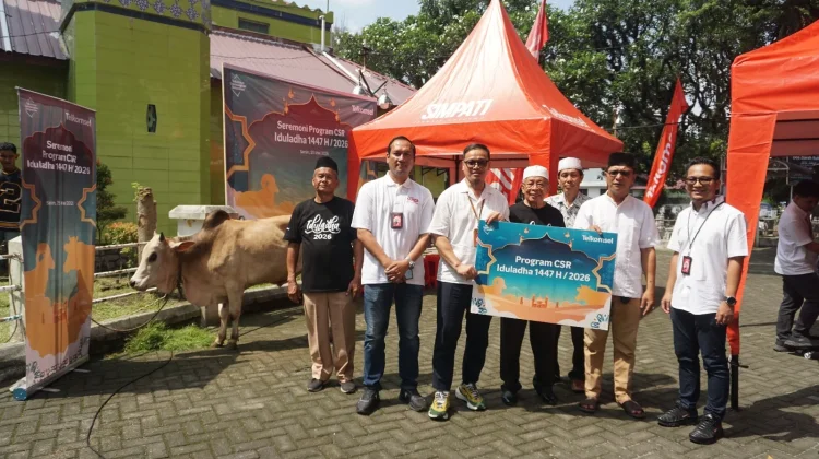 Telkomsel Salurkan Hewan Kurban 1447 H, Perluas Manfaat untuk Masyarakat