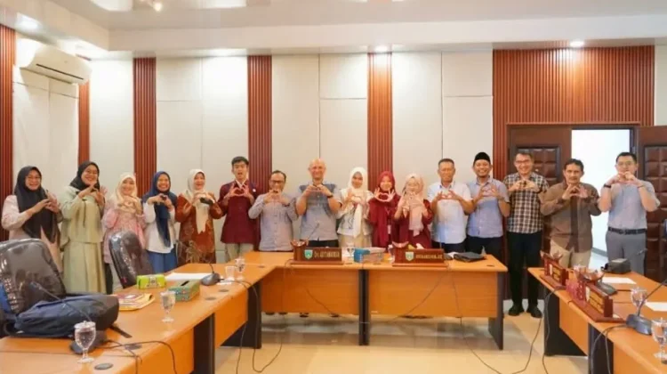 Bapemperda Padang Panjang Bahas Ranperda Kota Layak Anak
