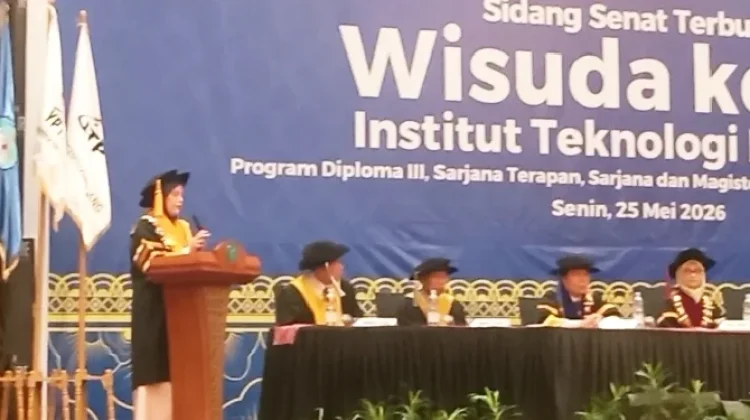 Rektor ITP Dorong Wisudawan Berpengalaman Internasional & Kompetitif