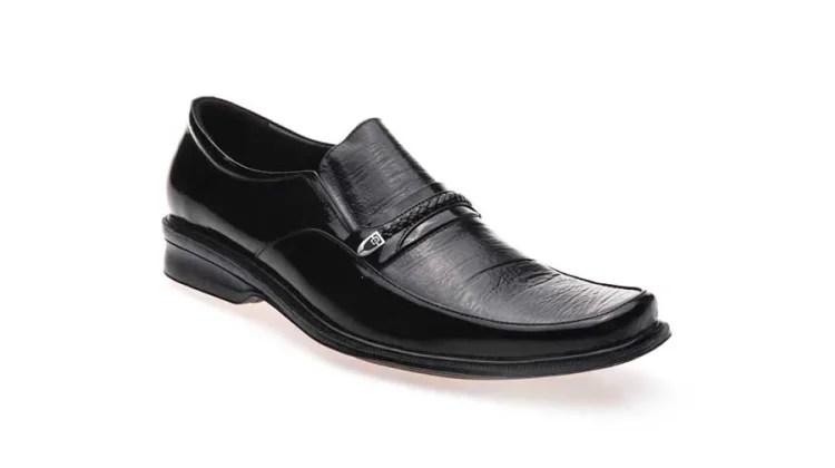Cara Merawat Sepatu Kulit agar Tetap Awet Mengkilap