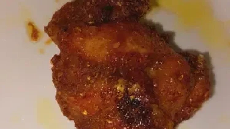 Ayam Goreng Kuning Hidangan Khas Nusantara yang Kaya Rempah