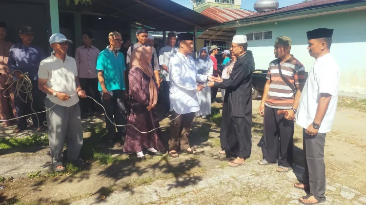 Kodim 0306/50 Kota Salurkan Daging Kurban Idul Adha