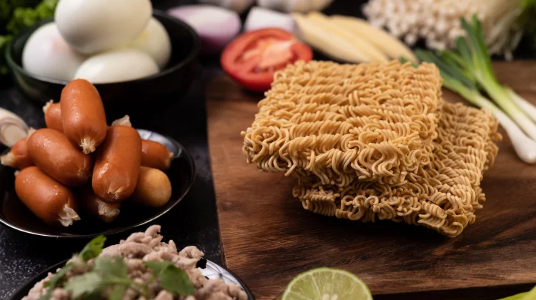 Proses Produksi Noodles dari Bahan hingga Siap Konsumsi