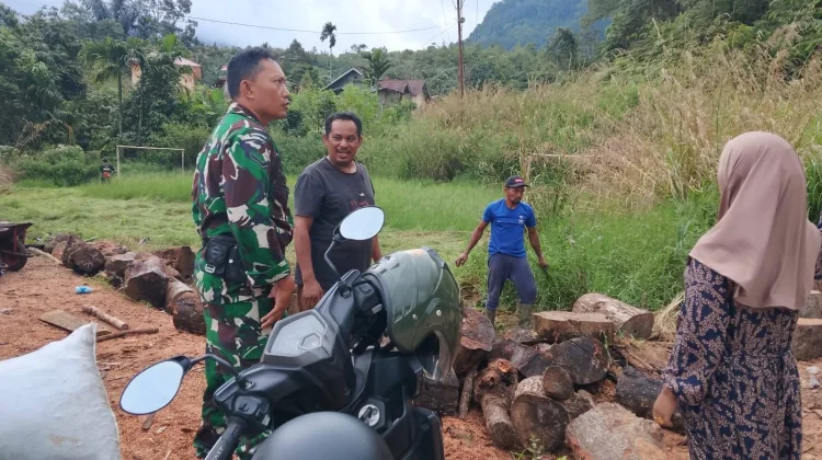 Babinsa Harau Perkuat Kedekatan Warga Jorong Landai