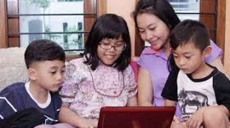 Anak Muda Wajib Tahu, "Cara Cari Cuan dari Media Sosial"