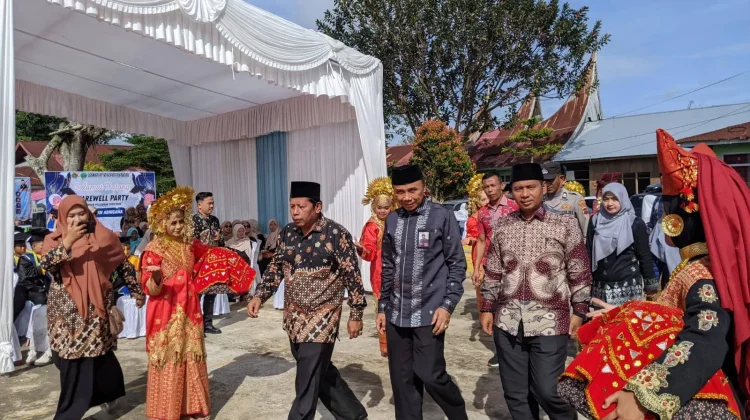 MTsN 5 Wisuda 149 Lulusan Hafiz Muda