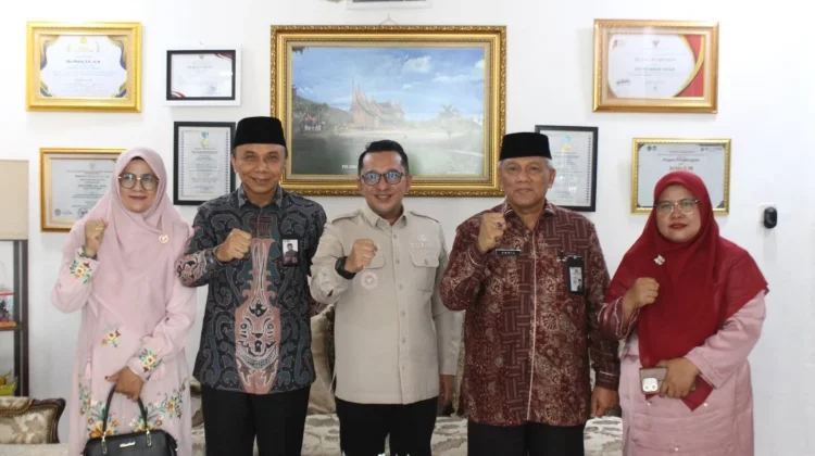 Silaturahmi Hangat Pamitan Perkenalan Kemenag Bupati