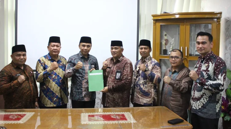 Estafet Kepemimpinan Kemenag Tanah Datar Silaturahmi