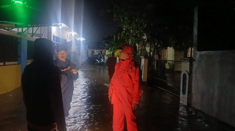 Sekda Rida Ananda Pimpin Penanganan Banjir Dinihari