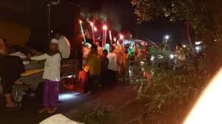 Obor Sang Penerang