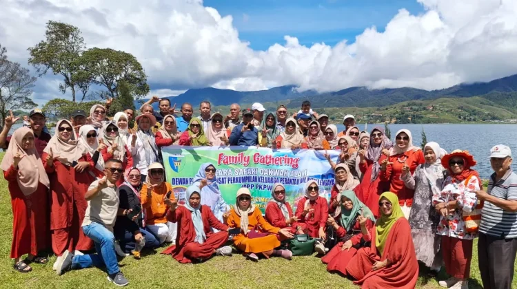 Rombongan Perantau Lengayang Safari Dakwah ke Objek Wisata Sianik Alahan Panjang