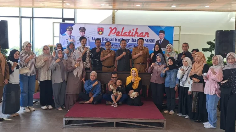 UMKM Bukittinggi Berbenah Lewat Pelatihan Dede Suriady Harahap