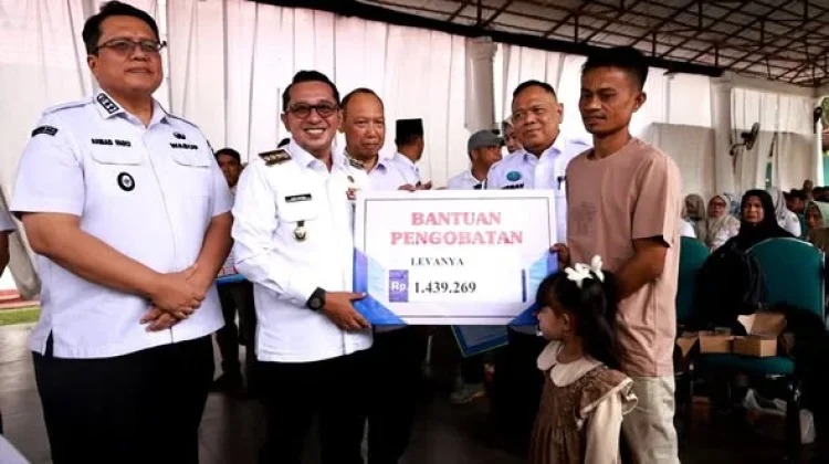 Pemkab Salurkan Bantuan Sosial Rp1,3 Miliar untuk Masyarakat Terdampak Bencana
