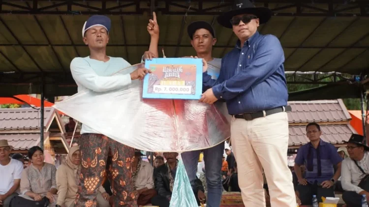 Wako Hendri Tutup Festival Alang-Alang Baradaik, Dukung Wisata Budaya Kubu Gadang