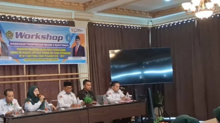 MTsN 2 Bukittinggi Gelar Workshop AI untuk Pembelajaran Berbasis Kurikulum Cinta