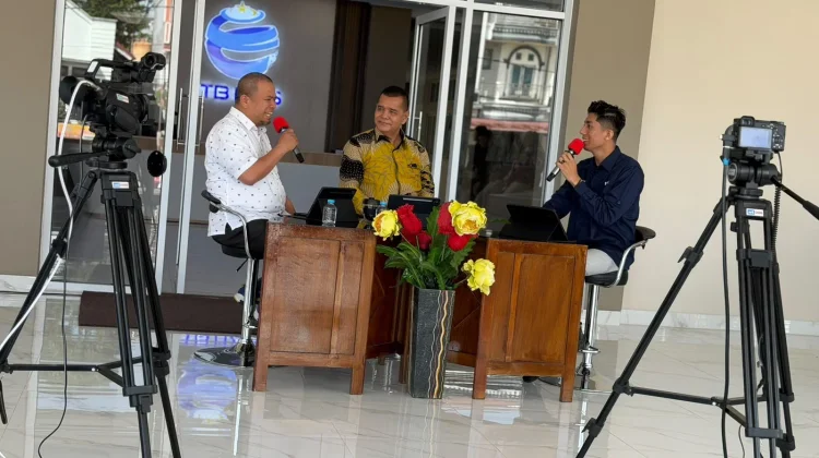 Rektor ITBHAS Jadi Narasumber Dialog Luar Studio RRI Bukittinggi