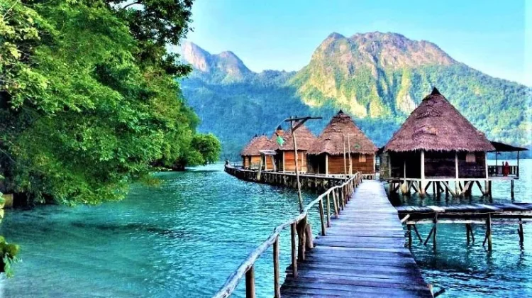 Pesona Pantai Ora, "Kepingan Surga Tersembunyi Maluku tengah"