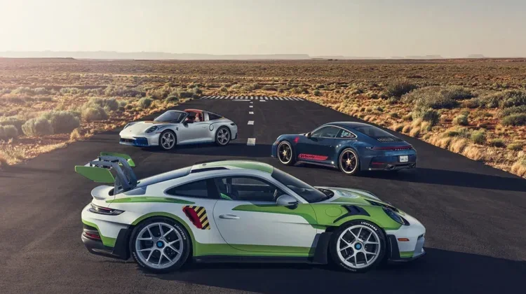 Porsche Resmi Luncurkan Tiga Unit Mobil 911 Edisi Khusus Toy Story 5