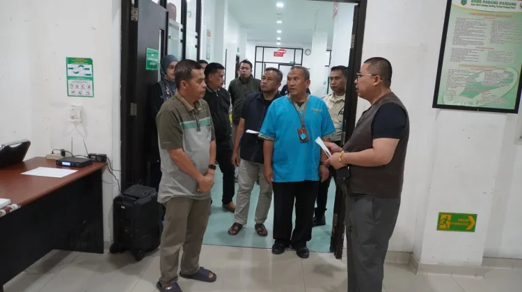 Wako Hendri Tinjau RSUD Padang Panjang, Soroti Administrasi dan Fasilitas