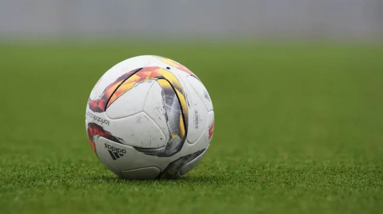 Kapan Sepak Bola Ditayangkan di TV?