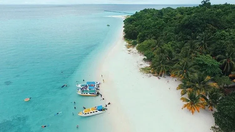 Pulau Sangalaki, "Suaka Alami Pari Manta, dan Penyu"