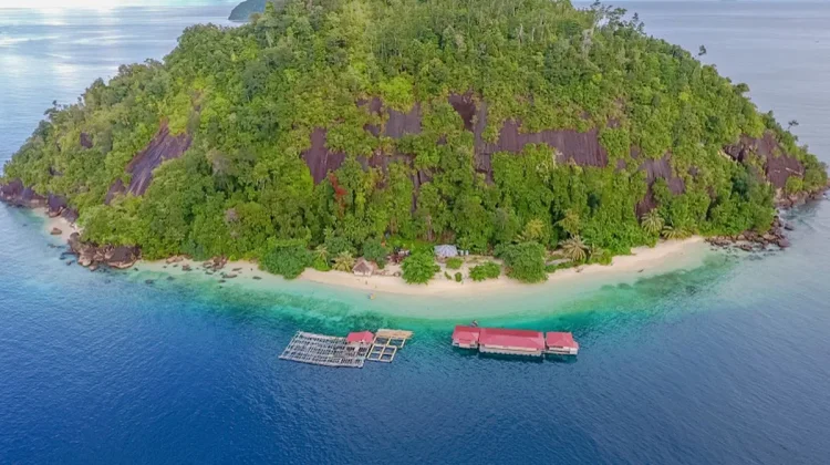 Pulau Sironjong, Surga Tersembunyi di Kawasan Wisata Mandeh