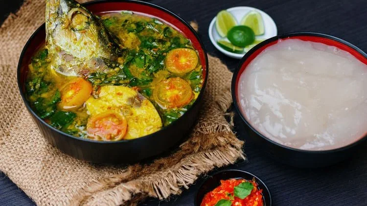 Kenalan dengan Papeda, Kuliner Khas Maluku dan Papua yang Penuh Cerita