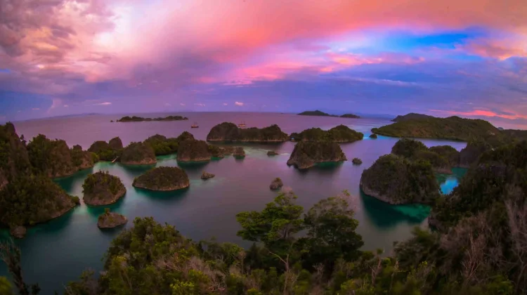 Raja Ampat Bukan Sekadar Indah, "Ini Destinasi yang Disebut Surga Dunia"