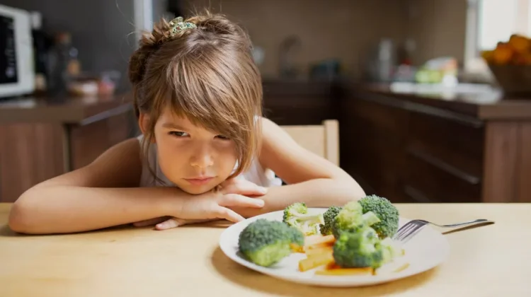 Cara Seru Atasi Anak Mogok Makan