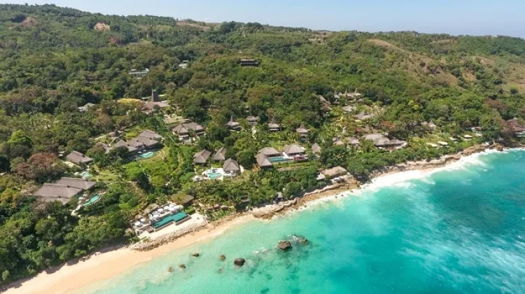 Pantai Nihiwatu, "Surga Tersembunyi Sumba Barat yang Mendunia"