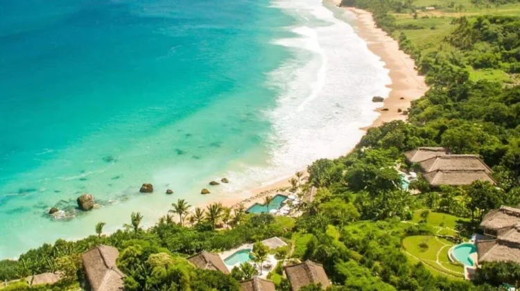 Pantai Nihiwatu, "Surga Tersembunyi Sumba Barat yang Mendunia"