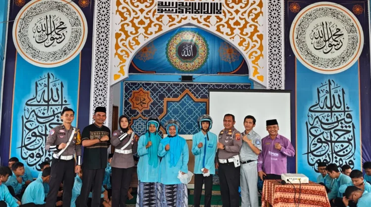 Jasa Raharja Bukittinggi Sasar Guru SMKN 4 Payakumbuh