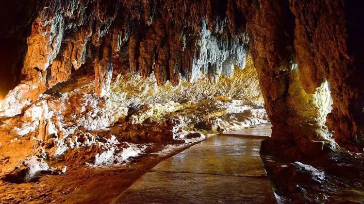 Gua Gong Pacitan, Simfoni Stalaktit Tercantik se-Asia Tenggara