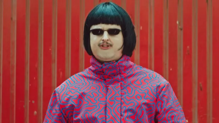 Musisi Asal AS Oliver Tree Tewas dalam Kecelakaan Helikopter di Brasil