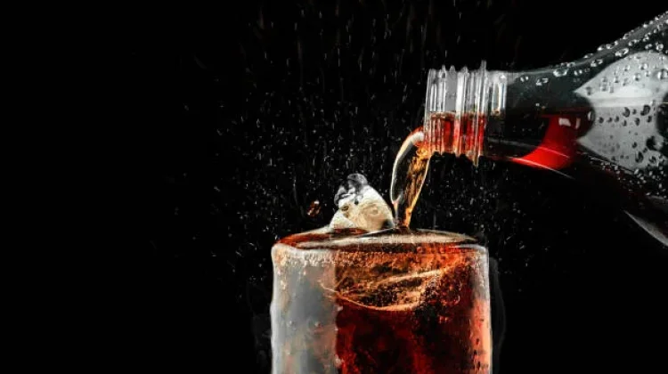 Berbagai Masalah Kesehatan yang Disebabkan Minuman Bersoda