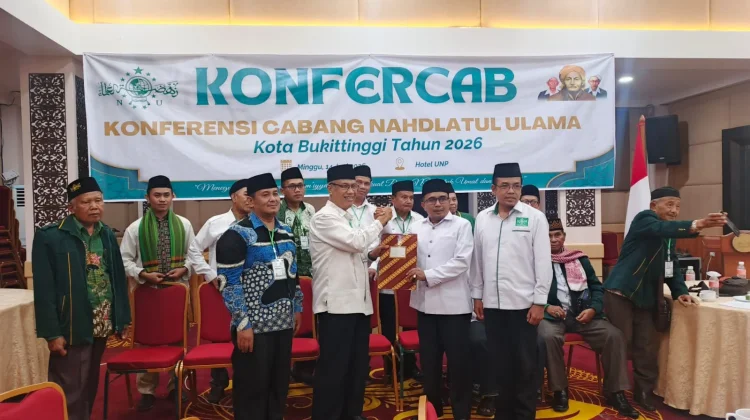 Marfendi dan Prof Nunu Nahkodai PCNU Bukittinggi, Tokoh Agama & Adat Mendukung