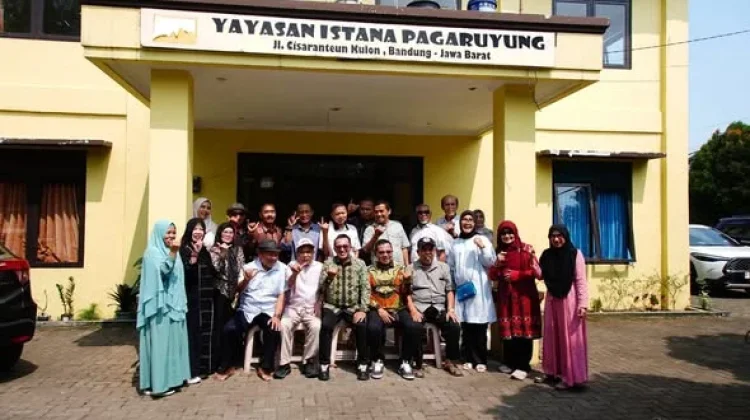 Tinjau Asrama Mahasiswa di Bandung