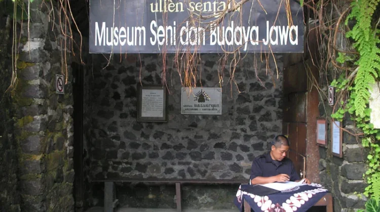 Merajut Misteri, dan Seni di Museum Ullen Sentalu