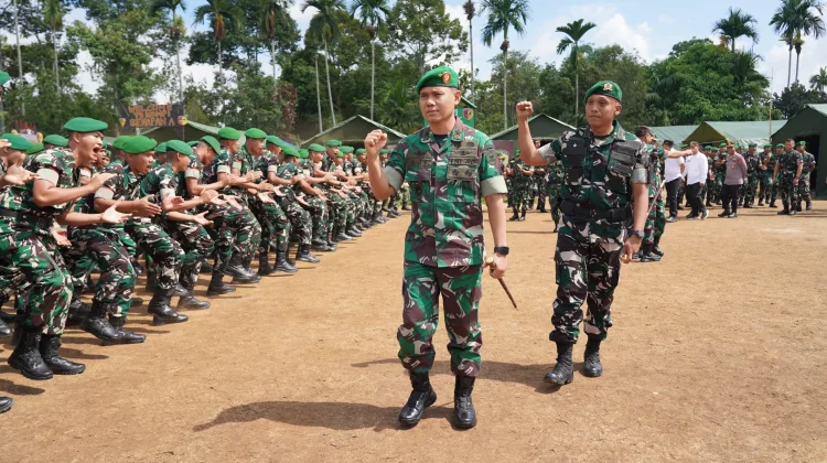 Danrem 032/Wbr Kunjungi Yonif TP 951/Pandeka Marapi Di Tanah Datar