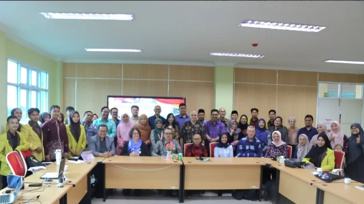 2 Dosen FIP UNP Uji Nalar Mahasiswa di Panggung internasional ISRF