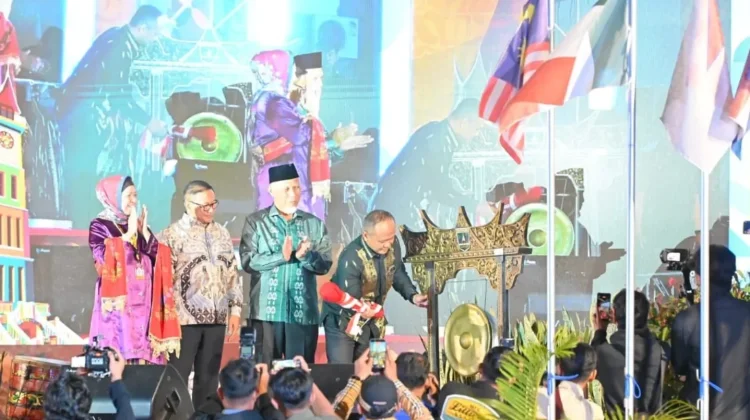 Welcome Dinner IMLF Buka Peringatan Seratus Tahun Jam Gadang